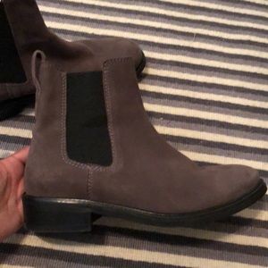 HM premium brand suede Chelsea boot
